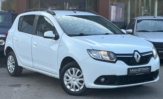 Renault Sandero II с пробегом 2017 года, цена 780 000 рублей, 208115 км, хэтчбек, Автокод Объявления