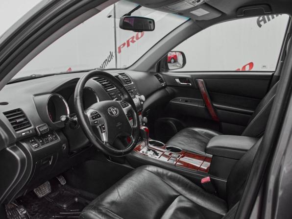 Toyota Highlander II (XU40) Рестайлинг с пробегом 2012 года, цена 2 050 000 рублей, 230295 км, внедорожник, Автокод Объявления