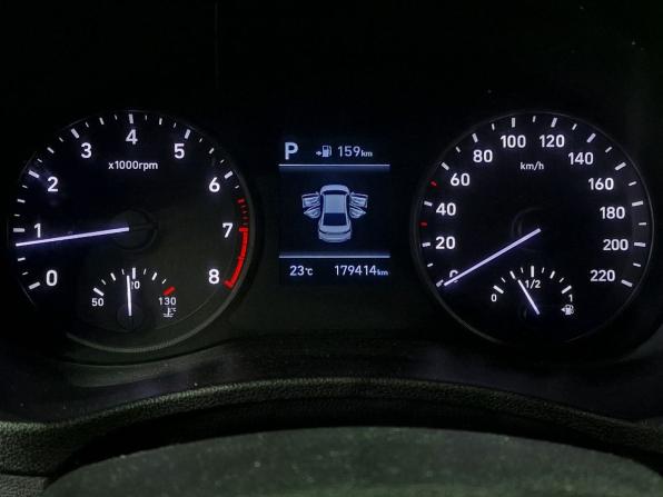 Hyundai Solaris II с пробегом 2018 года, цена 1 300 000 рублей, 179415 км, седан, Автокод Объявления