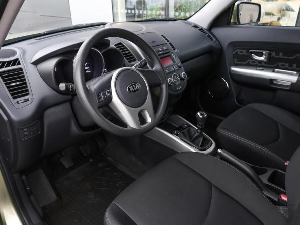 Kia Soul I Рестайлинг с пробегом 2013 года, цена 990 000 рублей, 81273 км, хэтчбек, Автокод Объявления