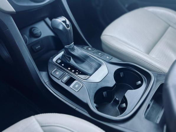 Hyundai Santa Fe III с пробегом 2013 года, цена 1 590 000 рублей, 212000 км, внедорожник, Автокод Объявления