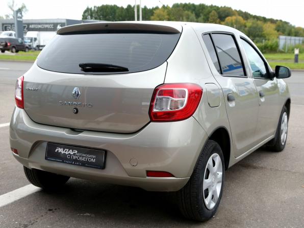 Renault Sandero II с пробегом 2016 года, цена 794 000 рублей, 66500 км, хэтчбек, Автокод Объявления