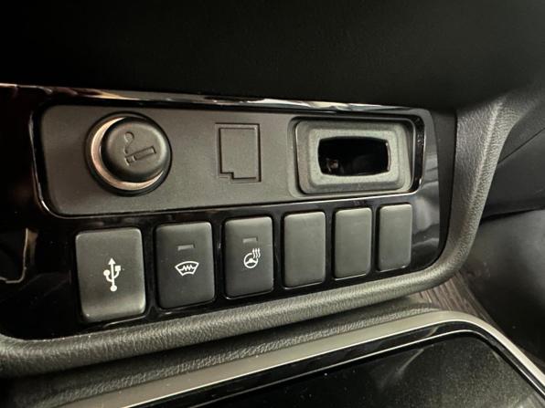 Mitsubishi Outlander III Рестайлинг 3 с пробегом 2021 года, цена 2 425 000 рублей, 20500 км, внедорожник, Автокод Объявления