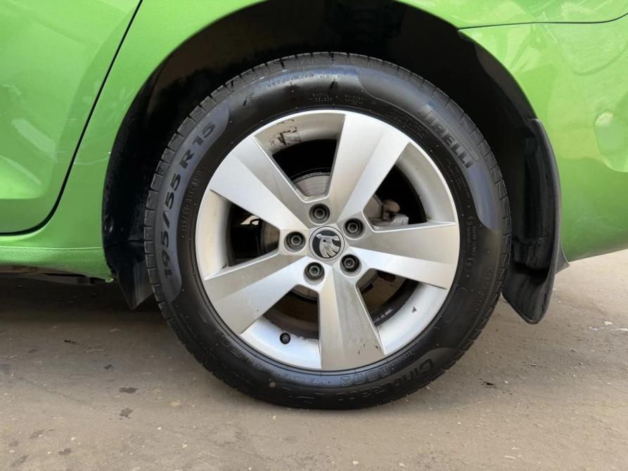Skoda Rapid I Москва  - изображение 13