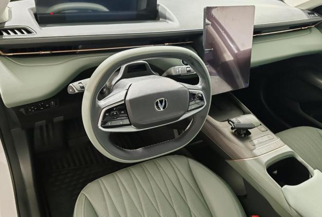 Changan Lamore с пробегом 2023 года, цена 2 290 000 рублей, 43885 км, седан, Автокод Объявления