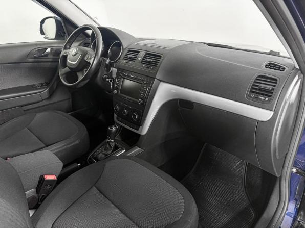 Skoda Yeti I с пробегом 2013 года, цена 932 000 рублей, 122673 км, внедорожник, Автокод Объявления