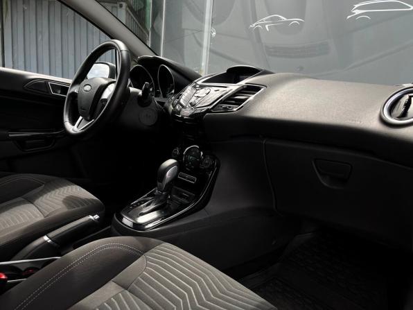 Ford Fiesta Mk6 Рестайлинг с пробегом 2016 года, цена 855 600 рублей, 118864 км, хэтчбек, Автокод Объявления
