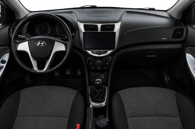Hyundai Solaris I с пробегом 2014 года, цена 859 000 рублей, 150000 км, седан, Автокод Объявления