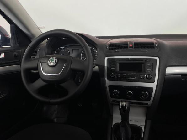 Skoda Octavia II (A5) Рестайлинг с пробегом 2011 года, цена 699 000 рублей, 184336 км, лифтбек, Автокод Объявления