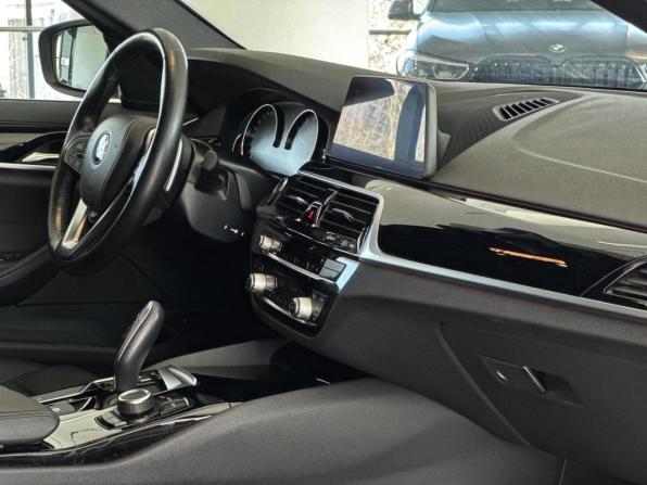 BMW 5 серии VII (G30/G31/G38) с пробегом 2019 года, цена 3 700 000 рублей, 60668 км, седан, Автокод Объявления