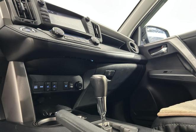 Toyota RAV4 IV (XA40) Рестайлинг с пробегом 2018 года, цена 2 150 000 рублей, 150679 км, внедорожник, Автокод Объявления