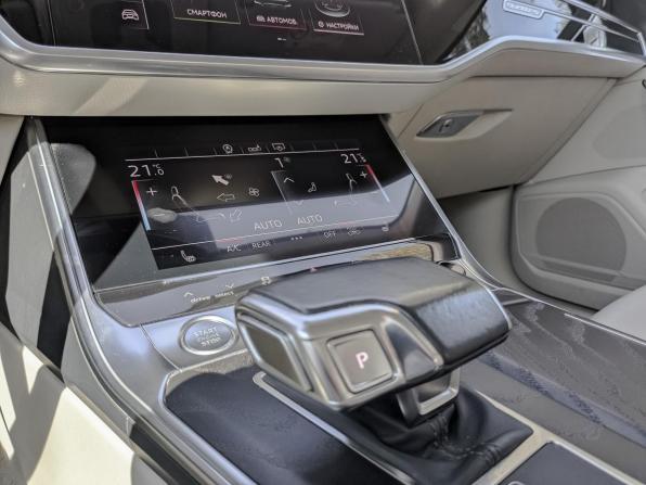Audi A6 V (C8) с пробегом 2019 года, цена 3 795 000 рублей, 65002 км, седан, Автокод Объявления