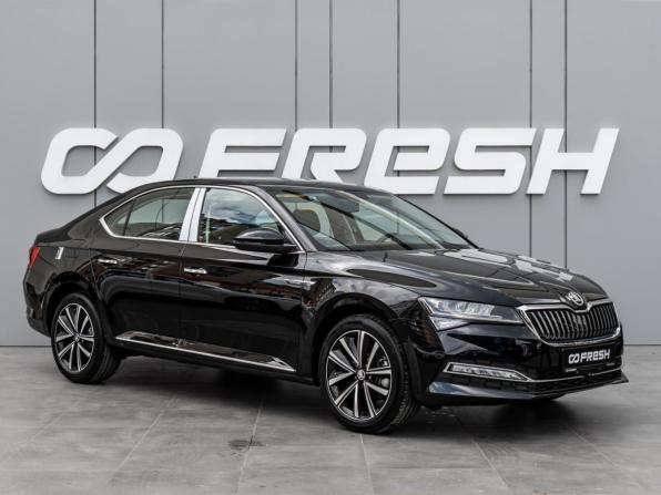 Skoda Superb III Рестайлинг с пробегом 2025 года, цена 3 200 000 рублей, 33 км, лифтбек, Автокод Объявления
