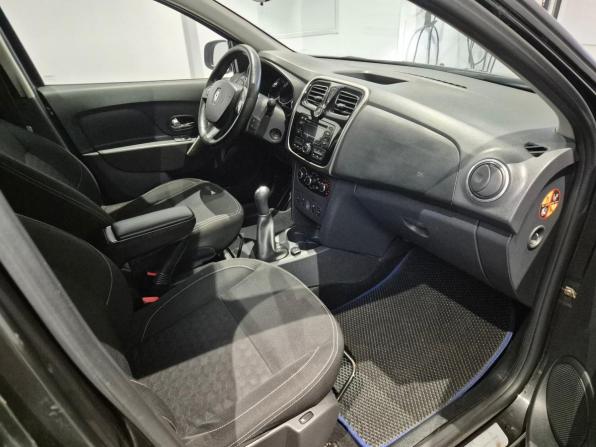 Renault Logan II с пробегом 2017 года, цена 529 000 рублей, 154016 км, седан, Автокод Объявления