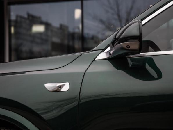 Li Auto (Lixiang) L9 I с пробегом 2023 года, цена 4 999 000 рублей, 84821 км, внедорожник, Автокод Объявления