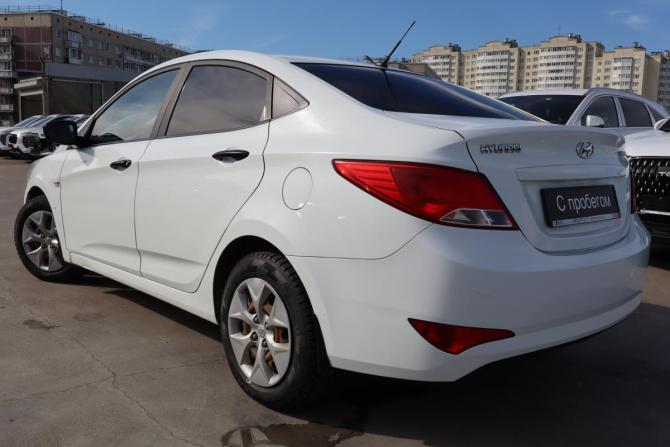 Hyundai Solaris I Рестайлинг с пробегом 2015 года, цена 699 000 рублей, 128000 км, седан, Автокод Объявления