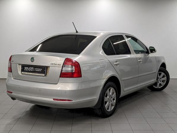 Skoda Octavia II (A5) Рестайлинг с пробегом 2012 года, цена 750 000 рублей, 289552 км, лифтбек, Автокод Объявления