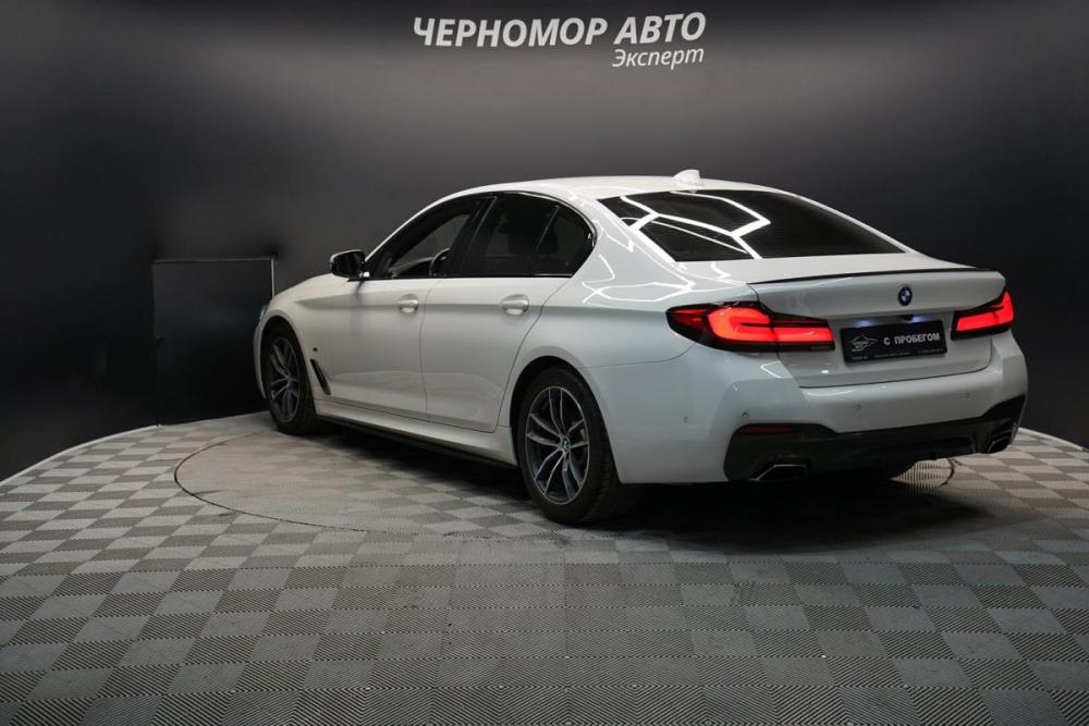 BMW 5 серии VII (G30/G31/G38) Рестайлинг Крым  - изображение 3
