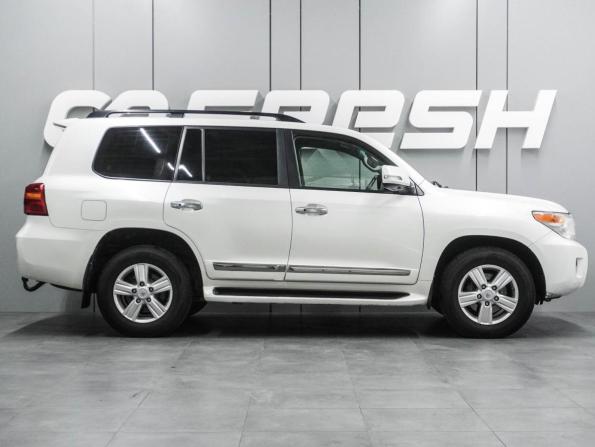 Toyota Land Cruiser 200 Series Рестайлинг 1 с пробегом 2015 года, цена 4 549 000 рублей, 247589 км, внедорожник, Автокод Объявления