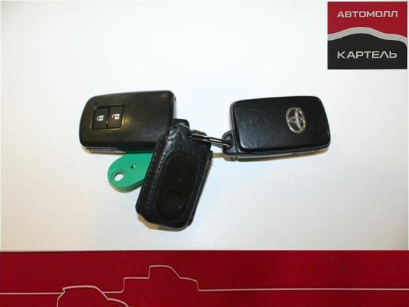Toyota iQ с пробегом 2009 года, цена 599 000 рублей, 114603 км, хэтчбек, Автокод Объявления