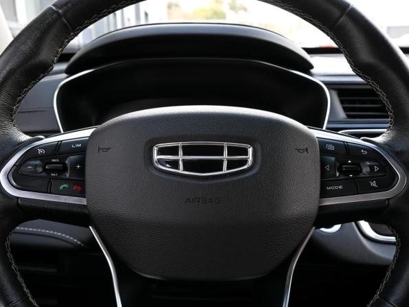 Geely Atlas Pro с пробегом 2021 года, цена 2 019 000 рублей, 41758 км, внедорожник, Автокод Объявления