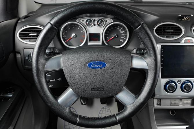 Ford Focus II Рестайлинг с пробегом 2011 года, цена 669 000 рублей, 527000 км, седан, Автокод Объявления