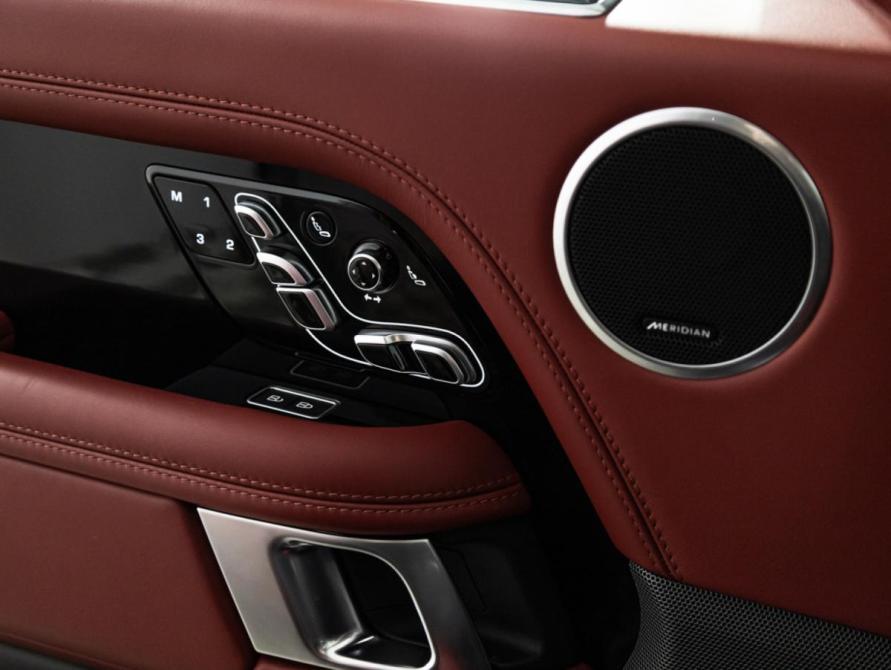 Land Rover Range Rover IV Рестайлинг Санкт-Петербург  - изображение 26