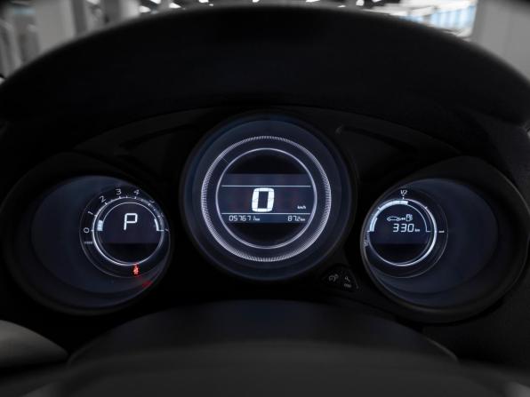 Citroen C4 II Рестайлинг с пробегом 2018 года, цена 1 360 000 рублей, 57662 км, седан, Автокод Объявления