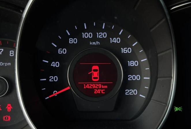 Kia Rio III Рестайлинг с пробегом 2015 года, цена 998 000 рублей, 142928 км, седан, Автокод Объявления