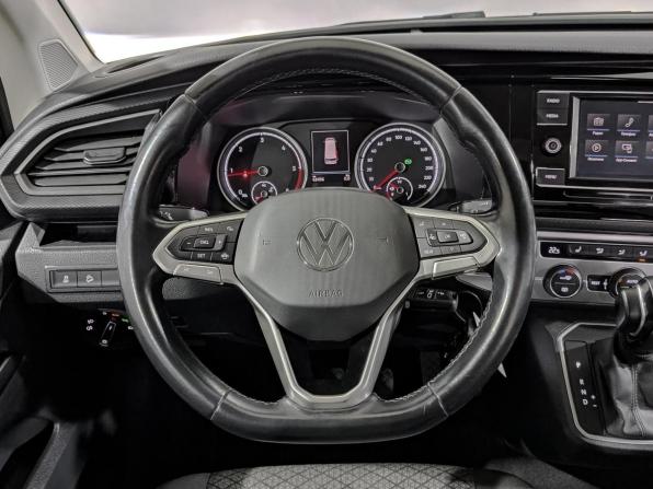 Volkswagen Multivan T6 Рестайлинг с пробегом 2021 года, цена 6 195 000 рублей, 68484 км, минивэн, Автокод Объявления