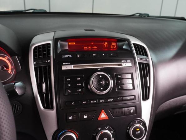Kia Ceed I Рестайлинг с пробегом 2012 года, цена 729 000 рублей, 205238 км, универсал, Автокод Объявления
