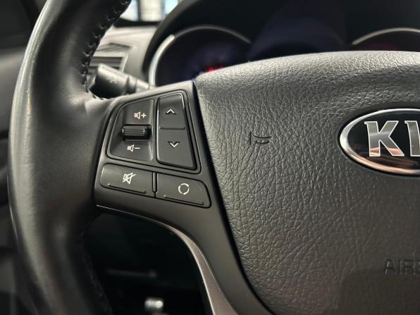 Kia Sorento II Рестайлинг с пробегом 2018 года, цена 1 799 000 рублей, 141867 км, внедорожник, Автокод Объявления