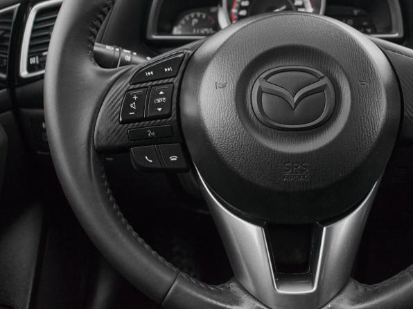 Mazda 3 III (BM) с пробегом 2014 года, цена 1 340 000 рублей, 111255 км, хэтчбек, Автокод Объявления