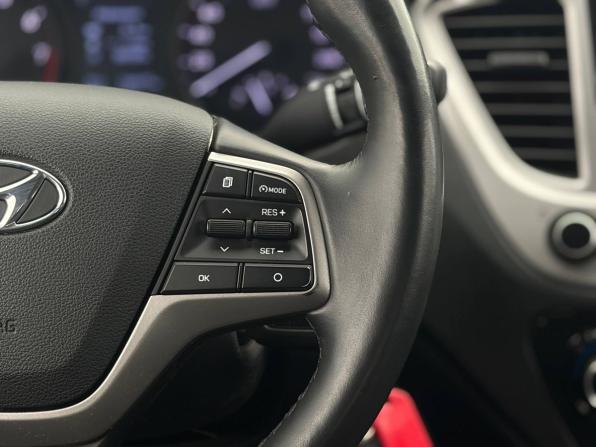 Hyundai Solaris II с пробегом 2019 года, цена 1 139 000 рублей, 136017 км, седан, Автокод Объявления