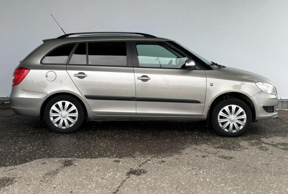 Skoda Fabia II Рестайлинг Киров  - изображение 4