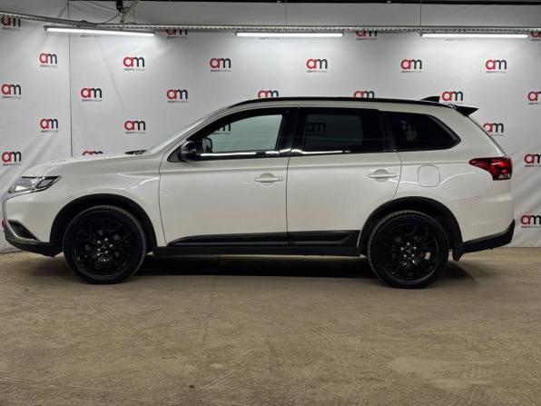 Mitsubishi Outlander III Рестайлинг 3 с пробегом 2022 года, цена 2 579 000 рублей, 106000 км, внедорожник, Автокод Объявления