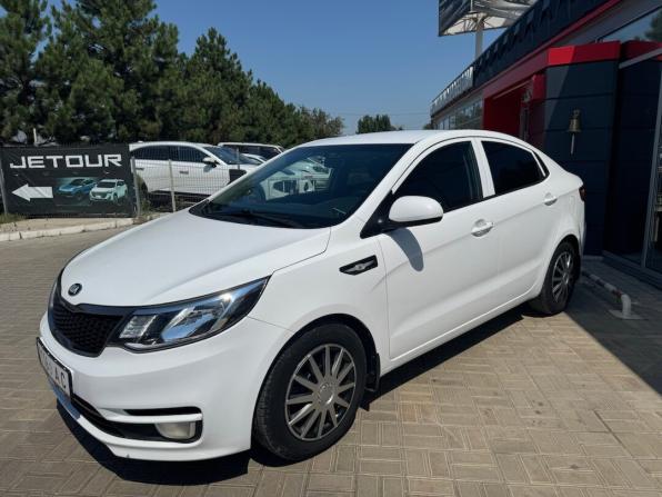 Kia Rio III Рестайлинг с пробегом 2015 года, цена 829 900 рублей, 244730 км, седан, Автокод Объявления