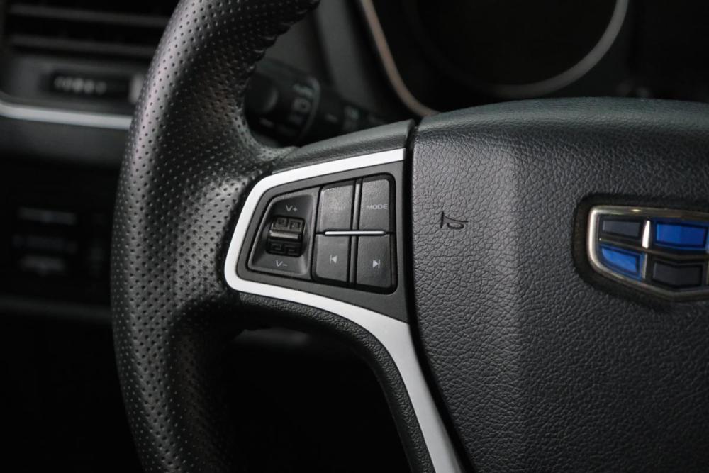Geely Emgrand X7 I Рестайлинг 2 Омск  - изображение 15