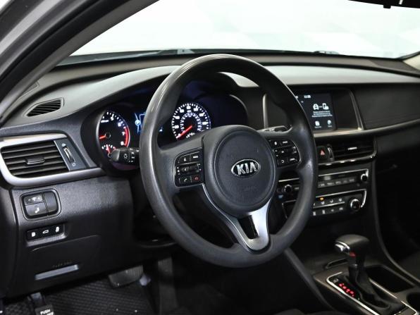 Kia Optima IV с пробегом 2017 года, цена 1 700 000 рублей, 78400 км, седан, Автокод Объявления