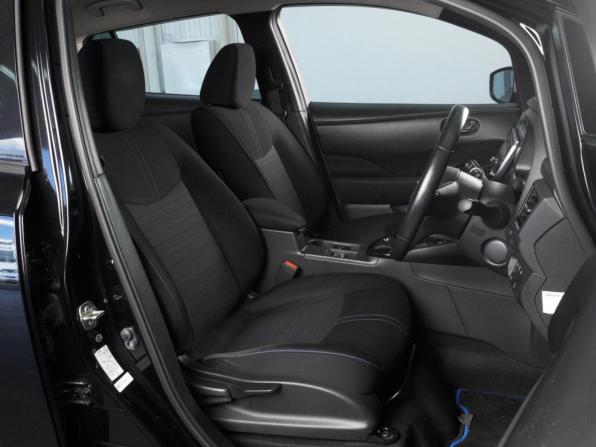 Nissan Leaf II (ZE1) с пробегом 2018 года, цена 1 689 000 рублей, 226549 км, хэтчбек, Автокод Объявления