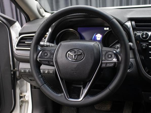 Toyota Camry VIII (XV70) с пробегом 2020 года, цена 2 898 000 рублей, 129840 км, седан, Автокод Объявления