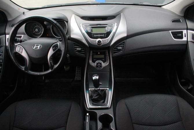 Hyundai Elantra V (MD) с пробегом 2013 года, цена 895 000 рублей, 222742 км, седан, Автокод Объявления