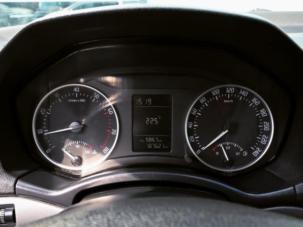 Skoda Octavia II (A5) Рестайлинг с пробегом 2012 года, цена 649 000 рублей, 187620 км, лифтбек, Автокод Объявления