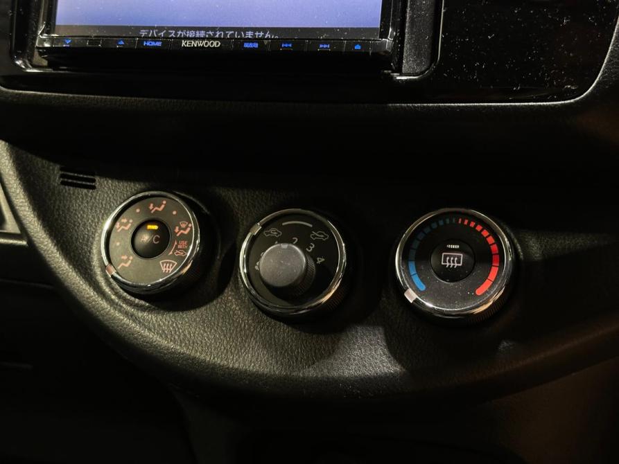 Toyota Vitz III (XP130) Рестайлинг Челябинск  - изображение 9