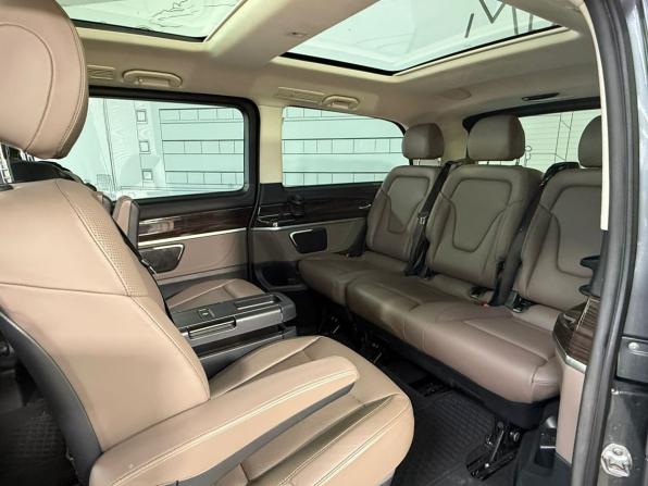 Mercedes-Benz V-Класс III (W447) Рестайлинг с пробегом 2021 года, цена 8 310 000 рублей, 29926 км, минивэн, Автокод Объявления