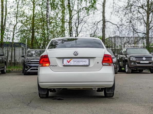 Volkswagen Polo V с пробегом 2013 года, цена 830 000 рублей, 156035 км, седан, Автокод Объявления