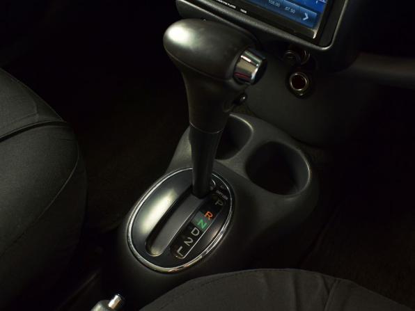 Toyota Vitz I (P10) с пробегом 2002 года, цена 419 995 рублей, 299539 км, хэтчбек, Автокод Объявления