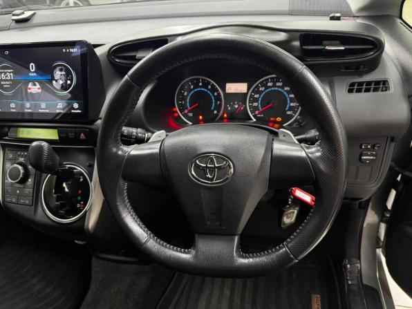 Toyota Wish II с пробегом 2010 года, цена 999 000 рублей, 200000 км, минивэн, Автокод Объявления