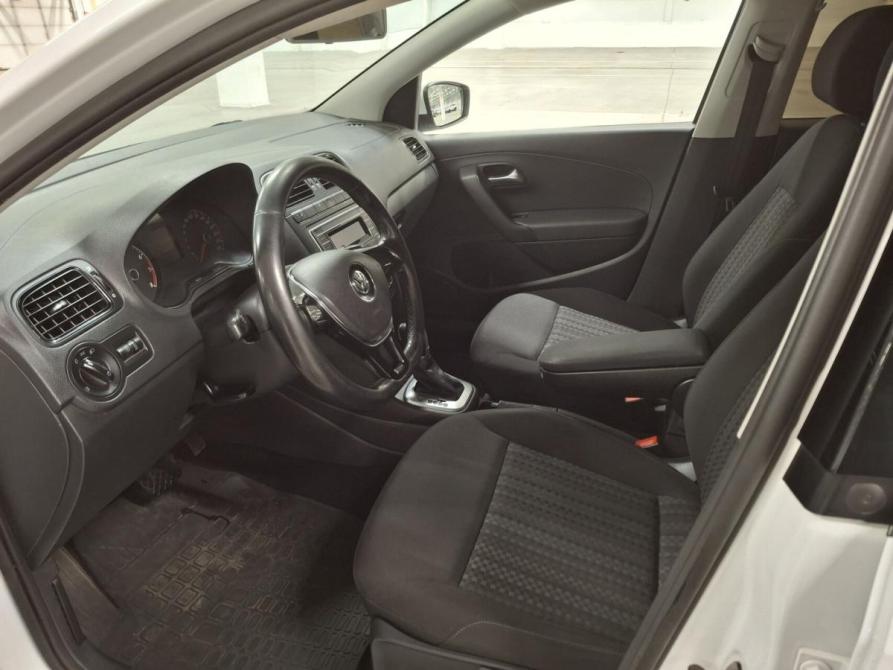 Volkswagen Polo V Рестайлинг Казань  - изображение 20