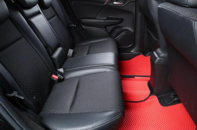 Honda Fit III с пробегом 2013 года, цена 1 479 000 рублей, 81000 км, хэтчбек, Автокод Объявления